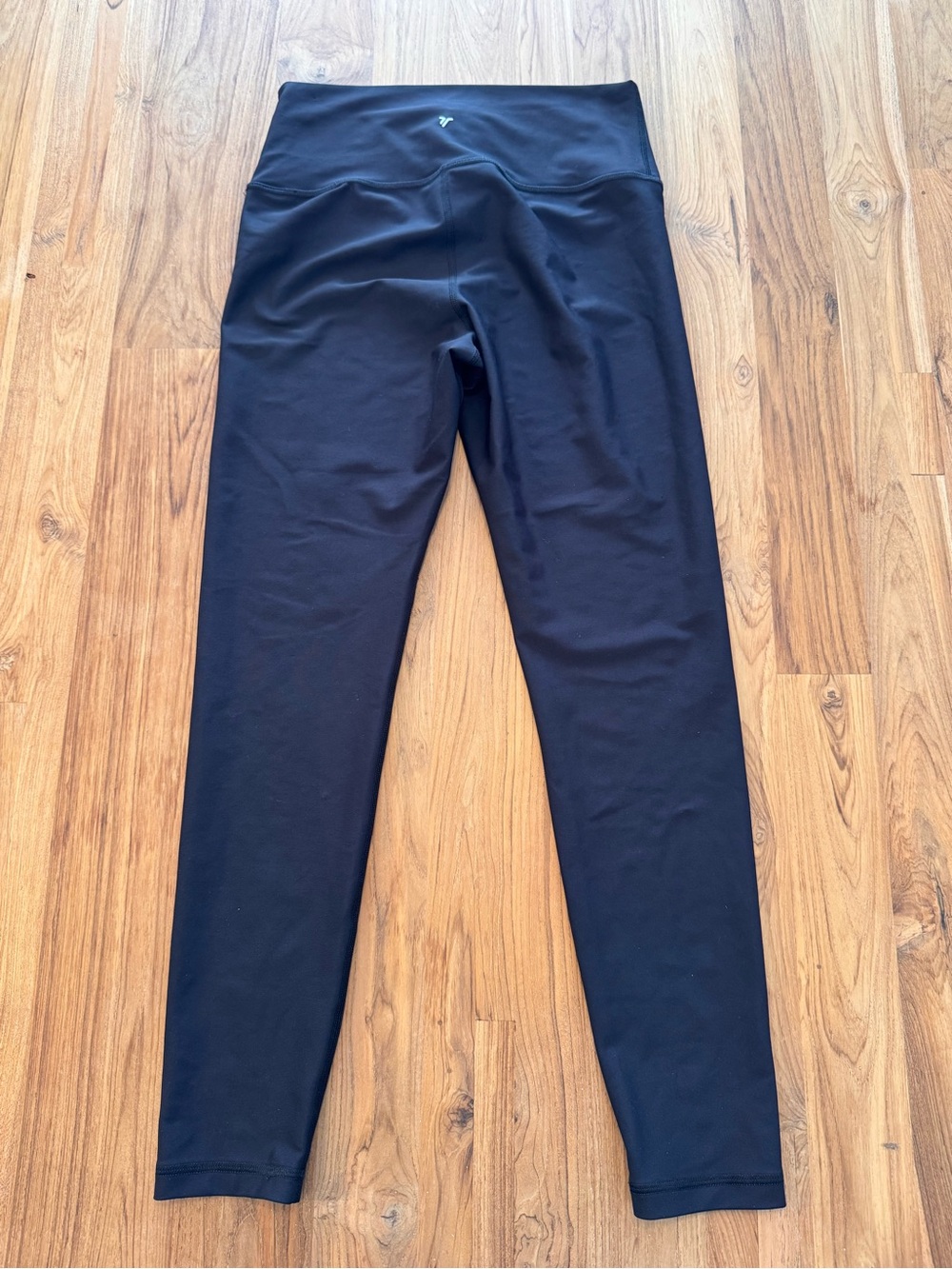 Old Navy Black Active Leggings Women’s Medium High Rise Powersoft Go Dry - Picture 2 of 7